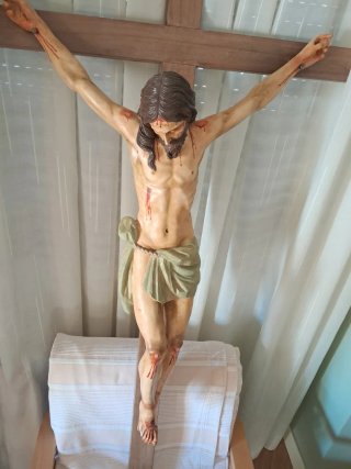 Cristo Crucificado Grande.Medidas del cristo 85×65