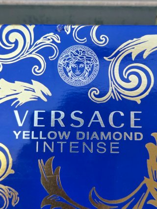Versace Yellow Diamond Intense Lote