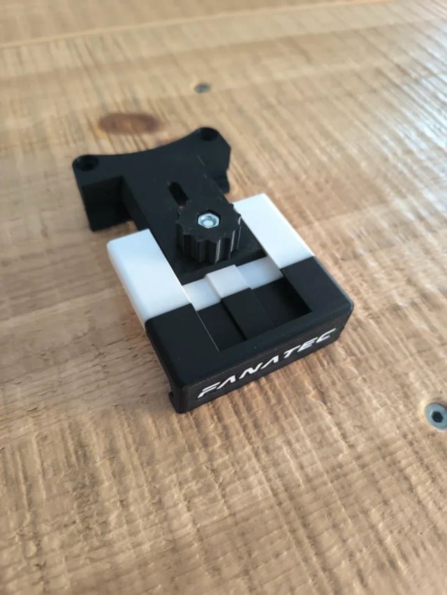Soporte móvil Fanatec Gran Turismo DD Pro