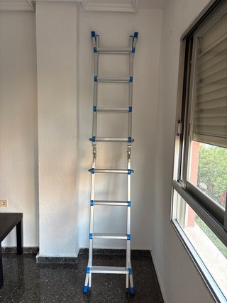 Escalera telescópica de aluminio
