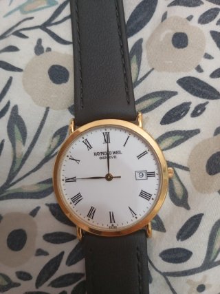 Reloj Raymond Weil bañado en oro