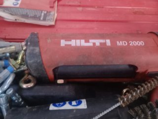 Pistola Hilti MD 2000 para tacos químicos