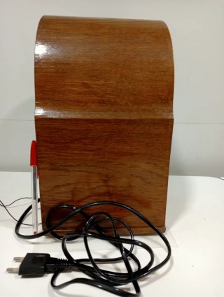 Radio de madera estilo vintage años 80