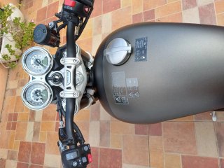 Triumph Speed Twin 1200 Negra/Gris