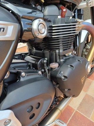 Triumph Speed Twin 1200 Negra/Gris