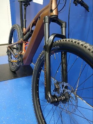 Bicicleta eléctrica de montaña 29" Doble suspensión E-EXPL