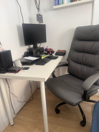 Silla de oficina ergonómica gris Regalo mesa!!