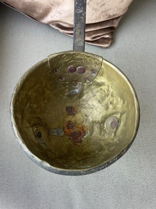 Cazo o Brasero antiguo de latón con soporte