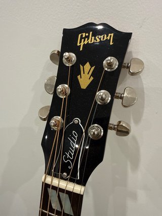 Gibson Hummingbird Rosewood Studio.