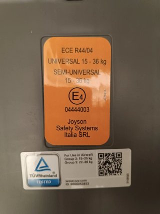 Silla para coche infantil Takata negra y naranja
