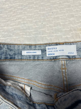 Pantalón vaquero Bershka Talla L/42