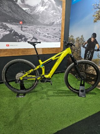 Cube Stereo 140 HPC Race