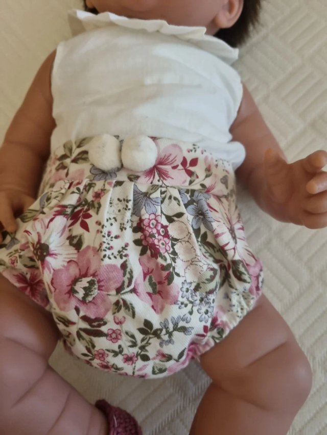 Muñeco bebé realista