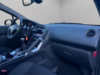 Peugeot 3008 Style 1.6 BlueHDi 120