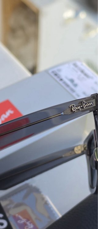 Gafas de sol Ray-Ban Wayfarer 2140 grises