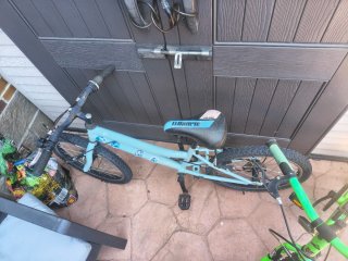 Bicicleta infantil azul