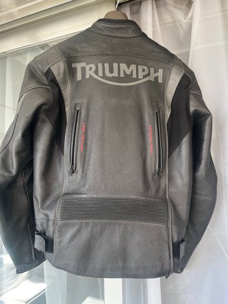 Mono de cuero Triumph 2 piezas