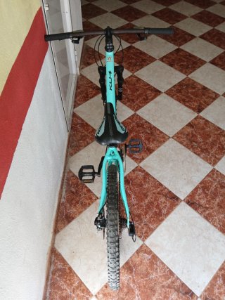 Bicicleta infantil 24 color turquesa