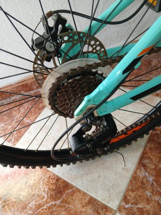 Bicicleta infantil 24 color turquesa