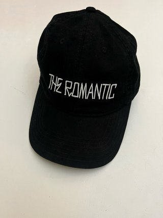 Gorra Negra The Romantic