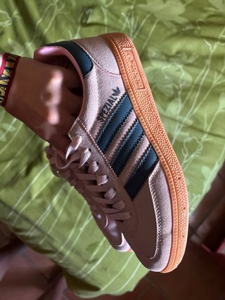 Adidas Spezial Beige y Rosa