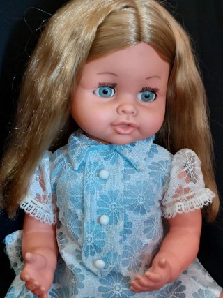 Muñeca antigua Luchy