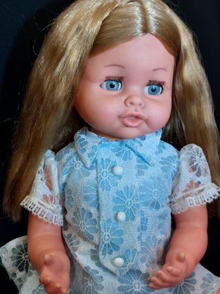 Muñeca antigua Luchy