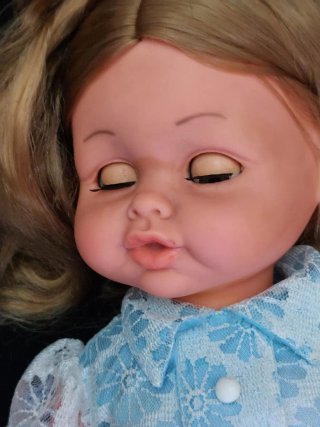 Muñeca antigua Luchy
