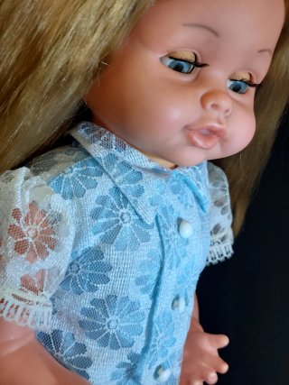 Muñeca antigua Luchy