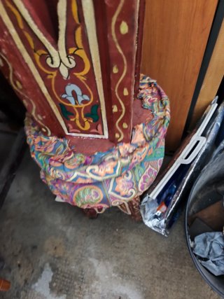Mesa y taburete