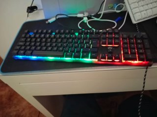 Teclado Gaming Trust 100% Buen Estado Solo efectiv