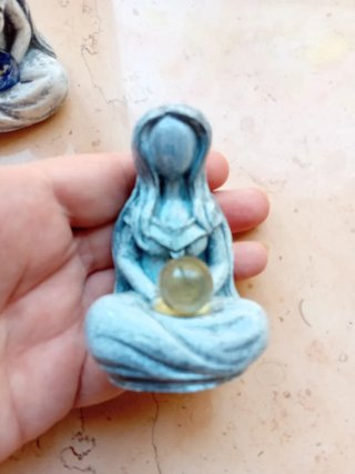 Statuette Madre Terra e Dea Luna