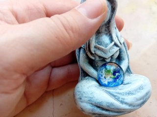 Statuette Madre Terra e Dea Luna