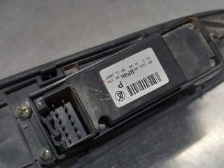 MANDO ELEVALUNAS DELANTERO DERECHO MAZDA 3 BERLIN