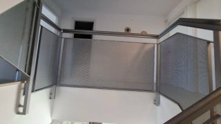 Barandilla metálica para escalera. URGE.