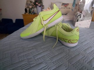 Zapatillas Fútbol Sala Nike Verde y Dorado