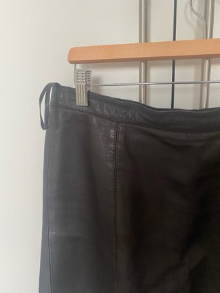 Minifalda marron oscura de cuero