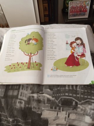 Milhojas, 2 Primaria lecturas : antología