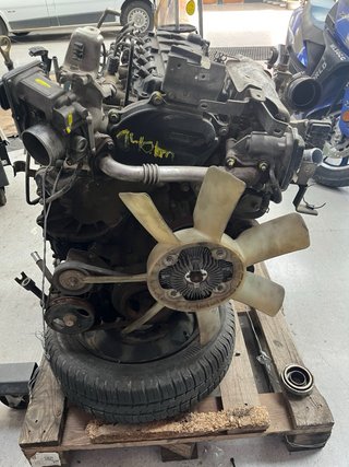 Motor Nissan YD25