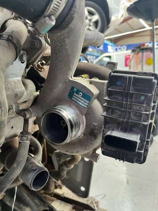 Motor Nissan YD25