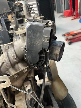 Motor Nissan YD25