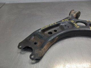 BRAZO SUSPENSION INFERIOR DELANTERO IZQUIERDO VOL