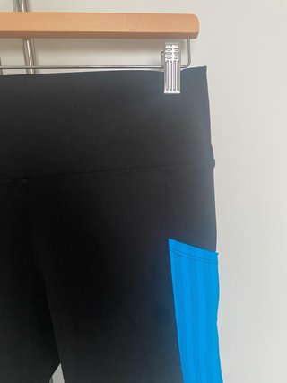 Mallas cortas deportivas negras y azules