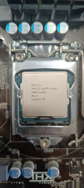 Fuente Alimentación Corsair VX750W