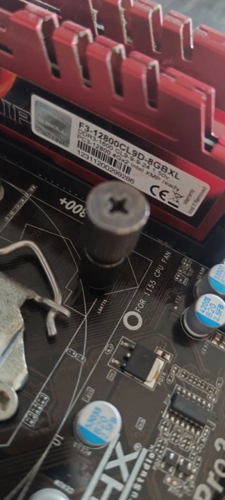 Fuente Alimentación Corsair VX750W