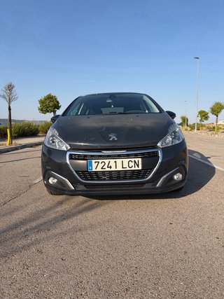 Peugeot 208 2019