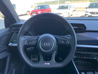 Audi A3 Sportback Black line 35 TFSI 110kW S tro