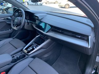 Audi A3 Sportback Black line 35 TFSI 110kW S tro