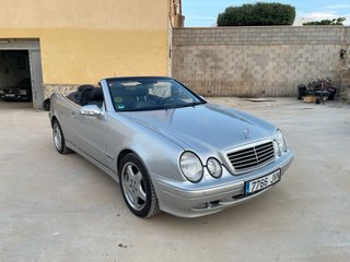 Mercedes-Benz  CLK 2001