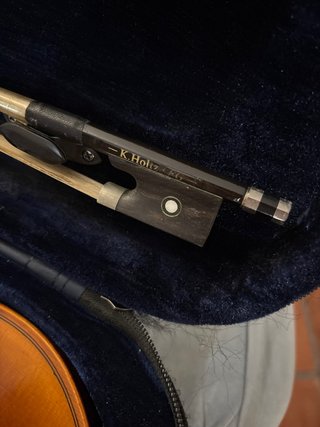 Violín con funda y arco
